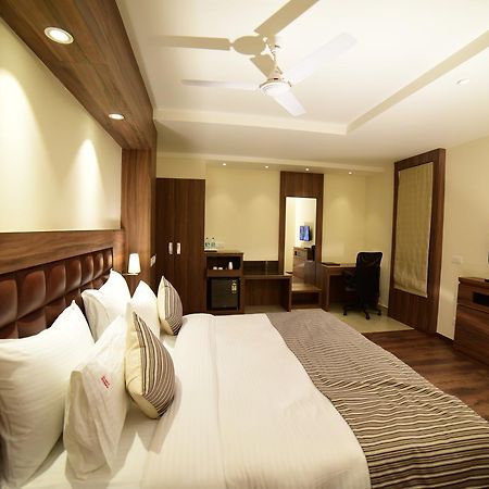 Hotel Amber Rudrapur Exteriér fotografie