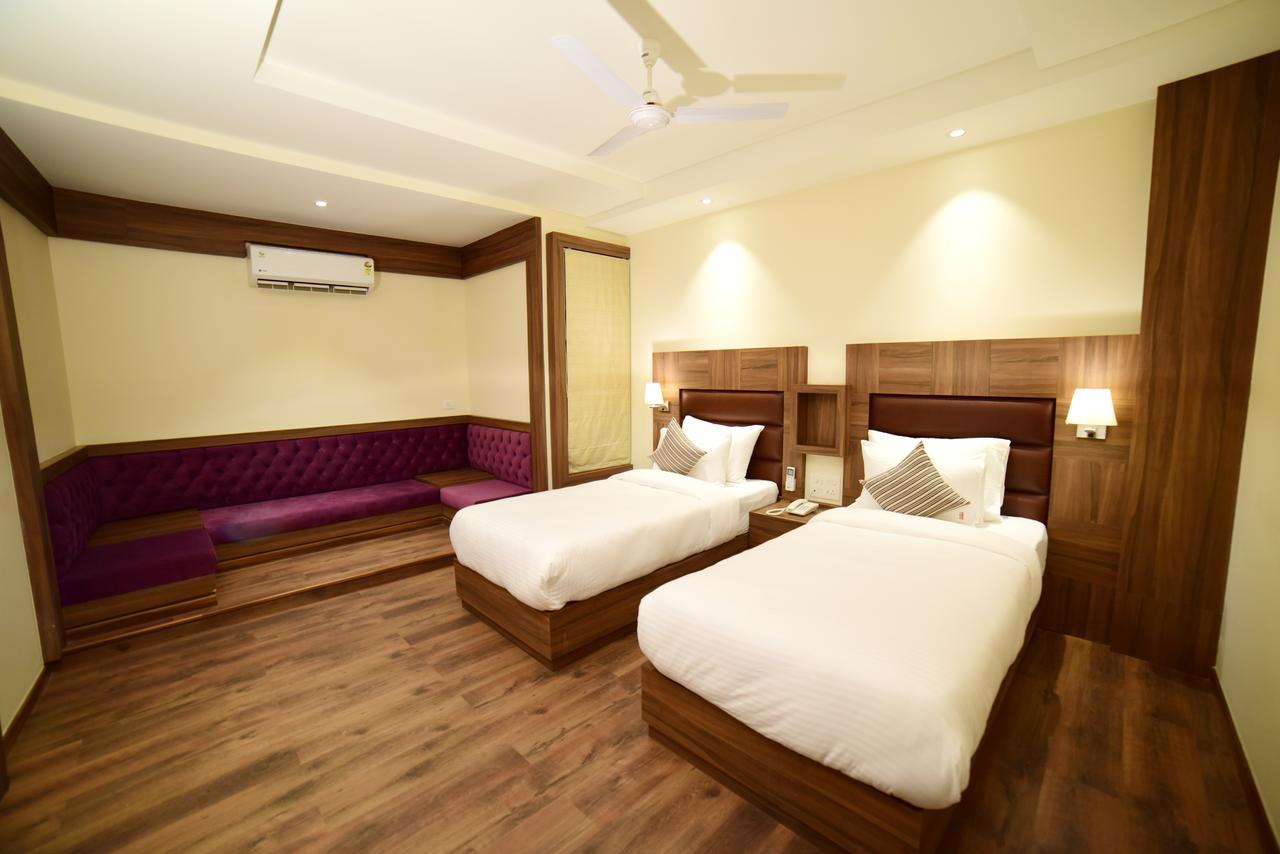 Hotel Amber Rudrapur Exteriér fotografie