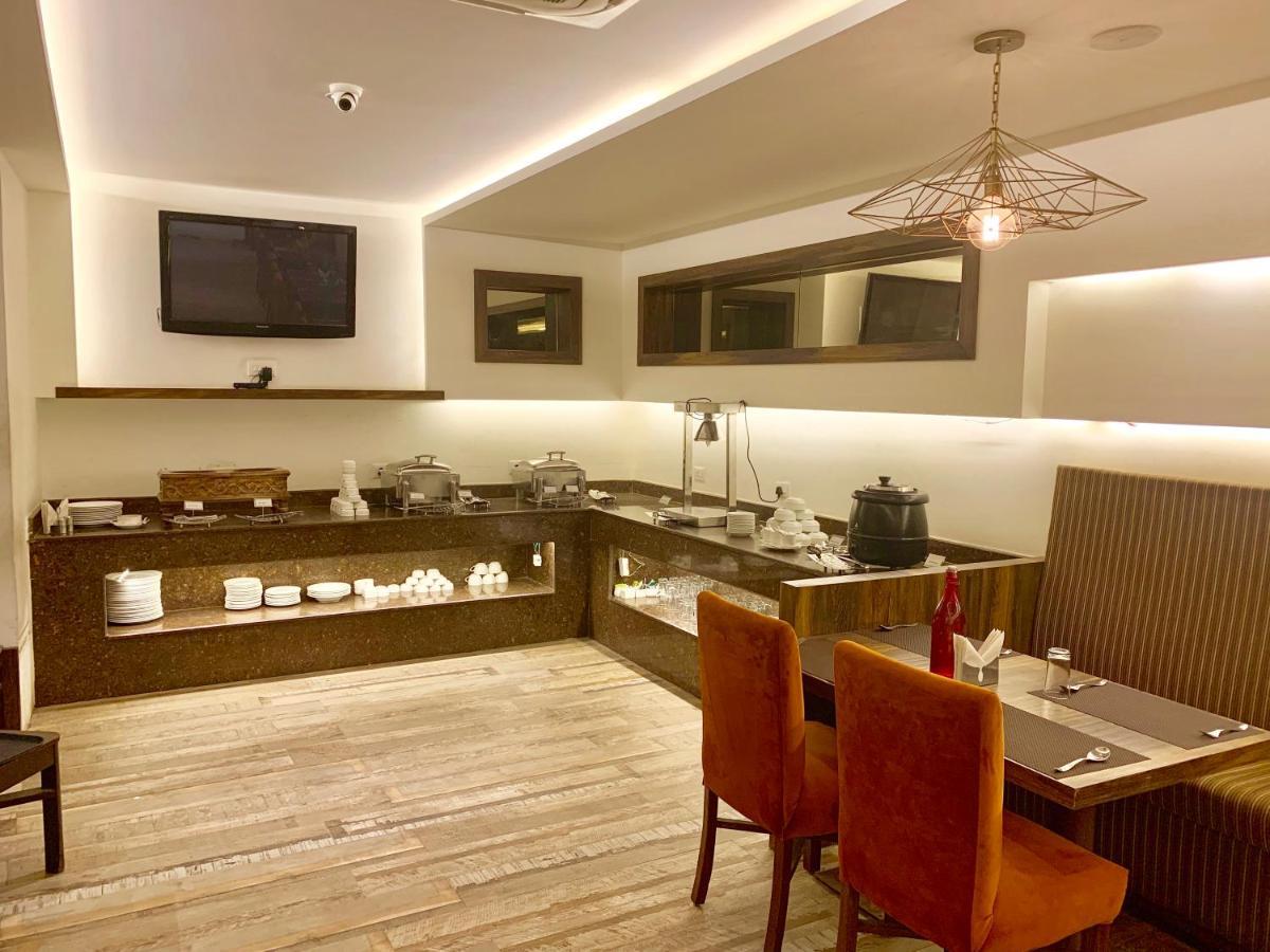 Hotel Amber Rudrapur Exteriér fotografie