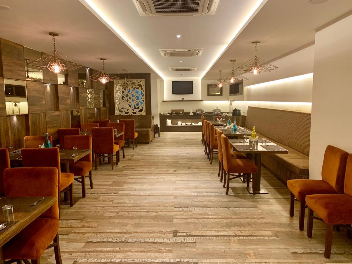 Hotel Amber Rudrapur Exteriér fotografie